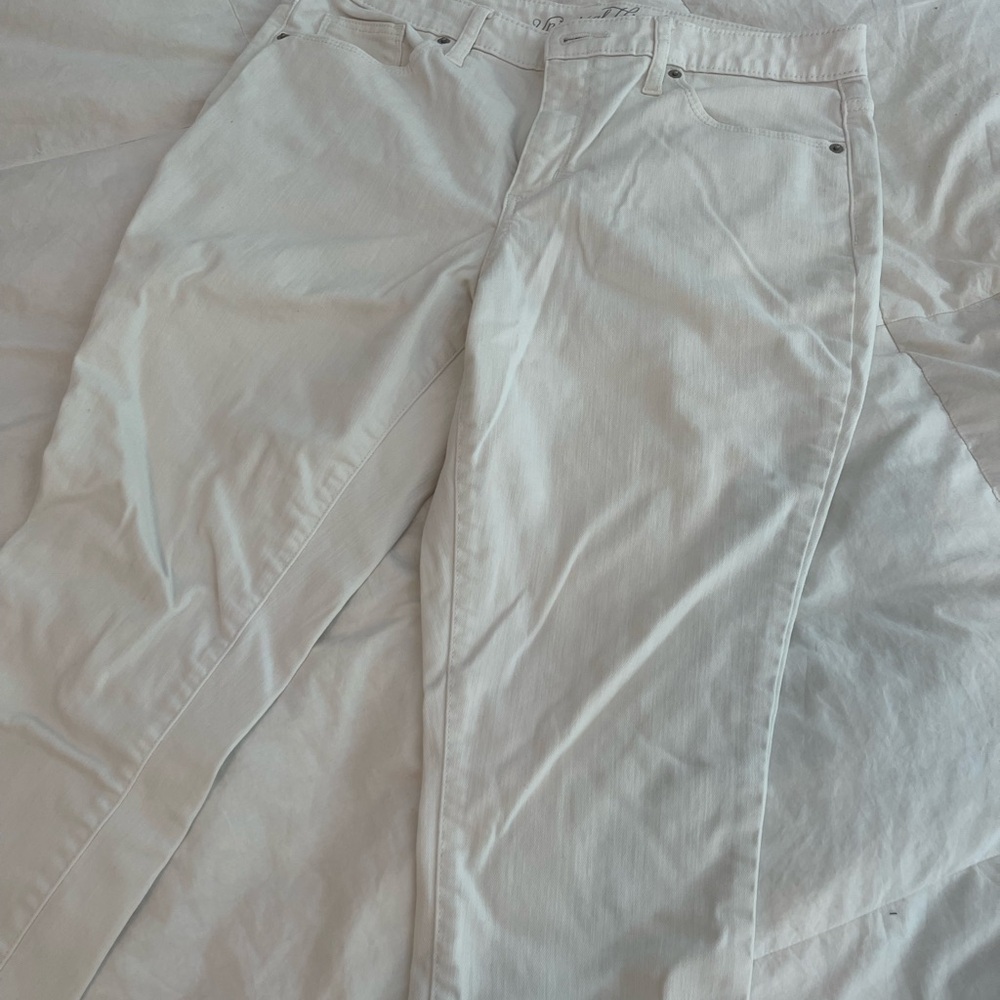 White high rise skinny crops